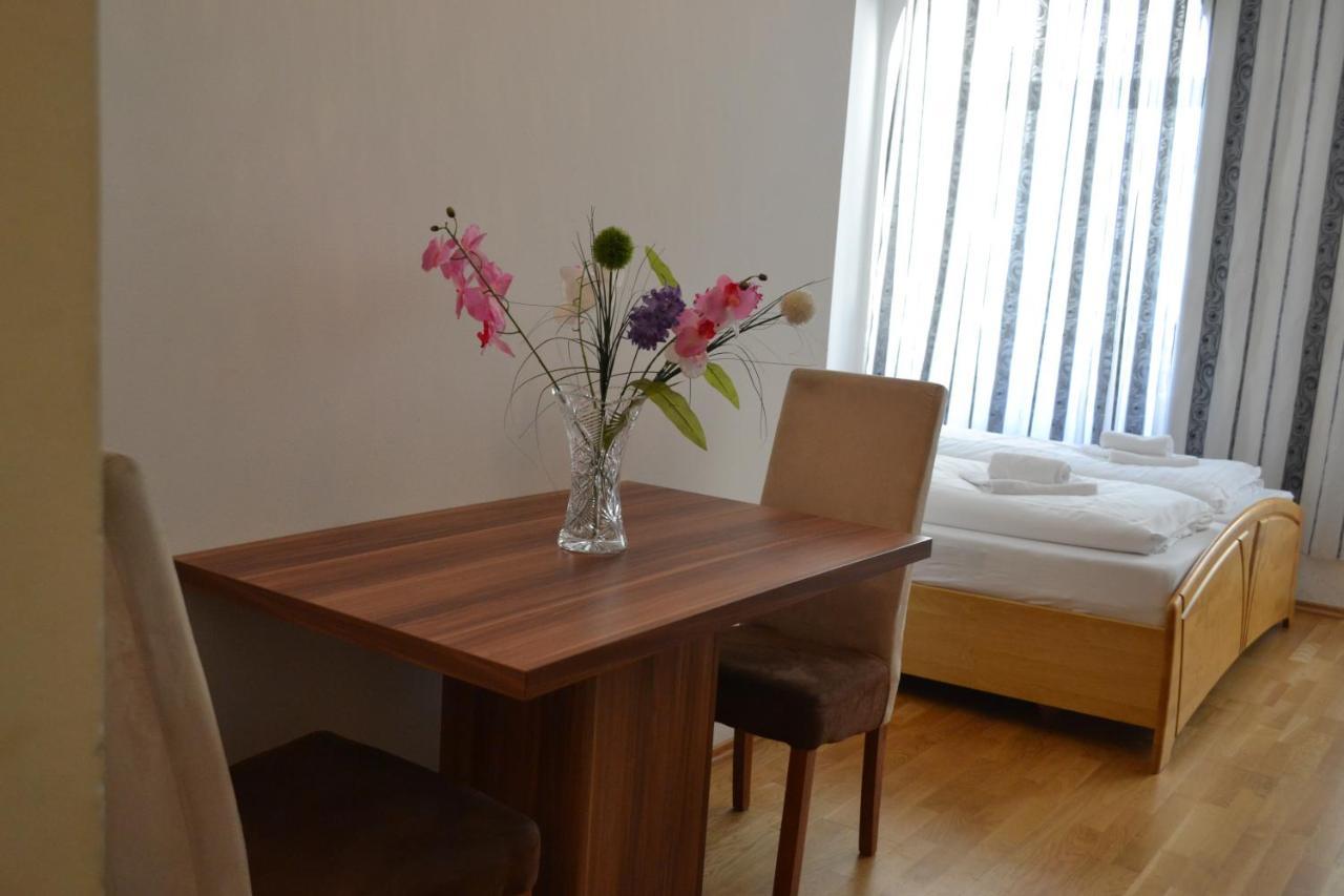 Goldfisch Apartment Taborstrasse Vienna Esterno foto